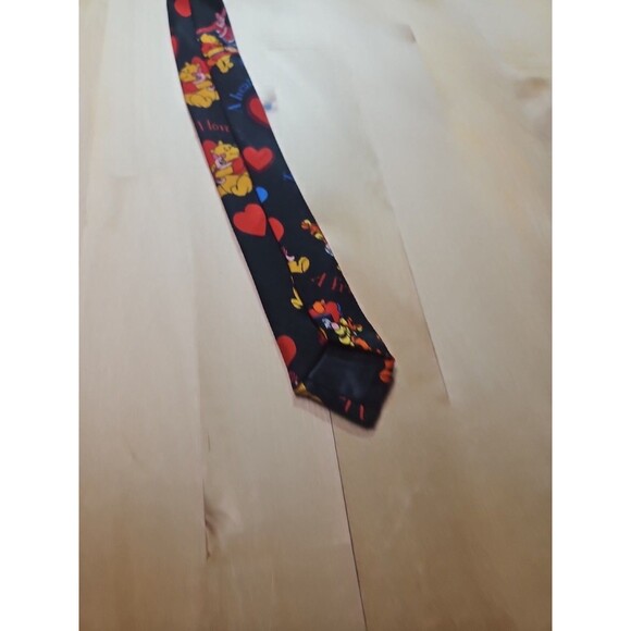 Disney Winnie The Pooh Men's Black Blue Red Hearts Tigger Eeyore Piglet Neck Tie - Picture 6 of 9